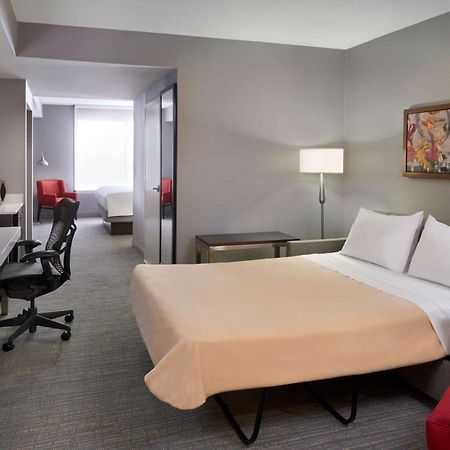 Hilton Garden Inn Toronto Airport West/Mississauga Zewnętrze zdjęcie