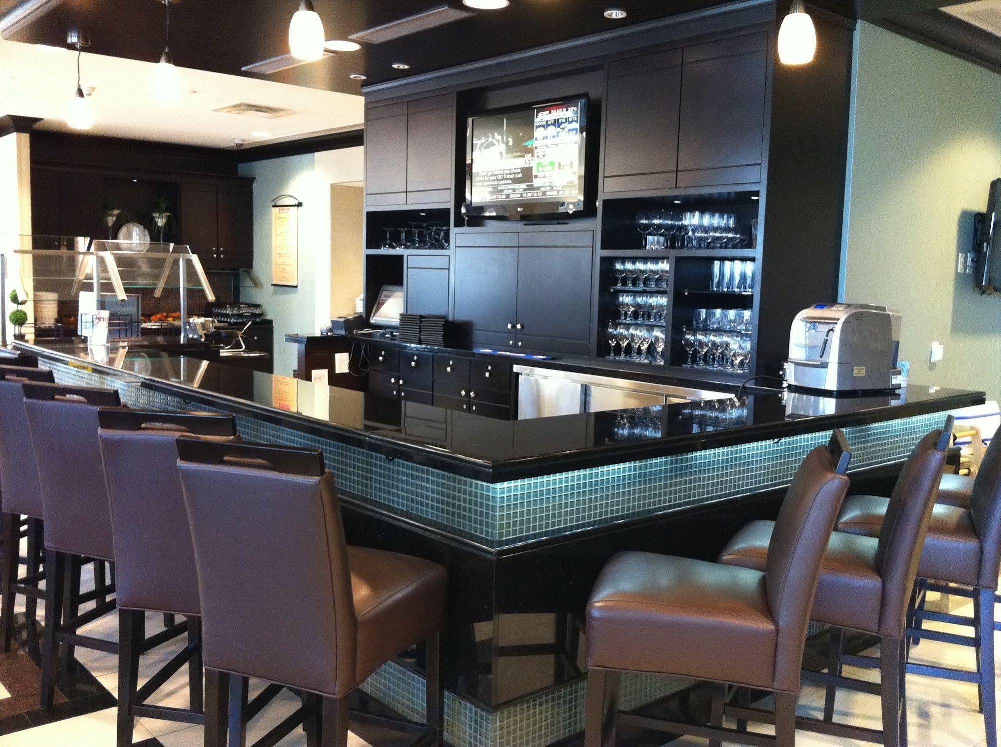 Hilton Garden Inn Toronto Airport West/Mississauga Zewnętrze zdjęcie